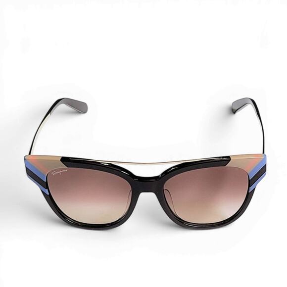 Salvatore Ferragamo Accessories - NWT Salvatore Ferragamo Women's Stripe Square Sunglasses